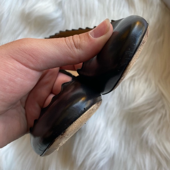 Chloe Lauren Black Scalloped Low Heel Pumps 35.5 - Picture 9 of 12
